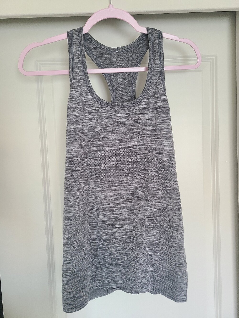 Lululemon Swiftly Tech Racerback Size 6 - Picture 2 of 5